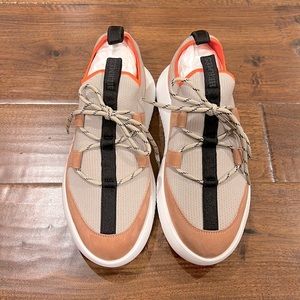 *Authentic* Hermes Duel sneakers